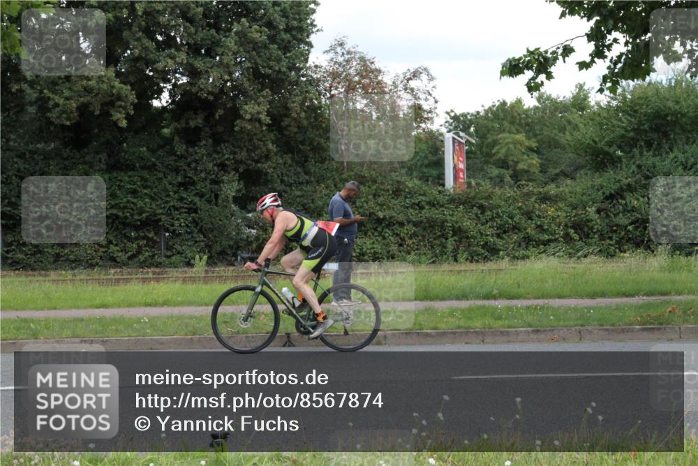 10.08.2025 - GEWOBA Citytriathlon Bremen Yannick Fuchs http://msf.ph/oto/8567874 10.08.2025 12:47:02 Radfahren 583, 622, 640, 659, 675, 733, 760, 769, 799, 823, 875, 960, 968, 1013 meine-sportfotos.de