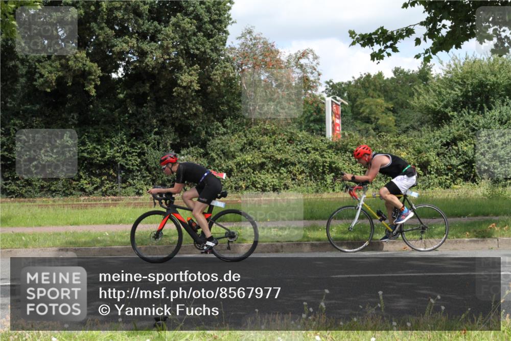 10.08.2025 - GEWOBA Citytriathlon Bremen Yannick Fuchs http://msf.ph/oto/8567977 10.08.2025 12:49:07 Radfahren 578, 641, 649, 682, 788, 840, 863, 950, 1010, 1027 meine-sportfotos.de