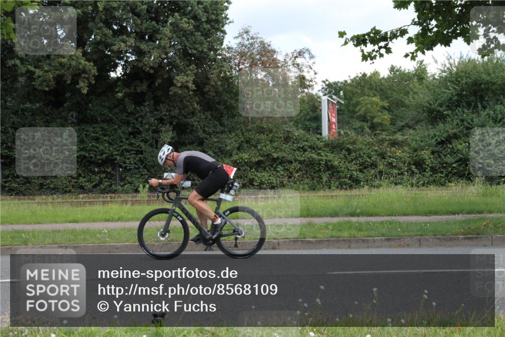 10.08.2025 - GEWOBA Citytriathlon Bremen Yannick Fuchs http://msf.ph/oto/8568109 10.08.2025 12:52:32 Radfahren 579, 599, 603, 639, 686, 701, 834, 858 meine-sportfotos.de
