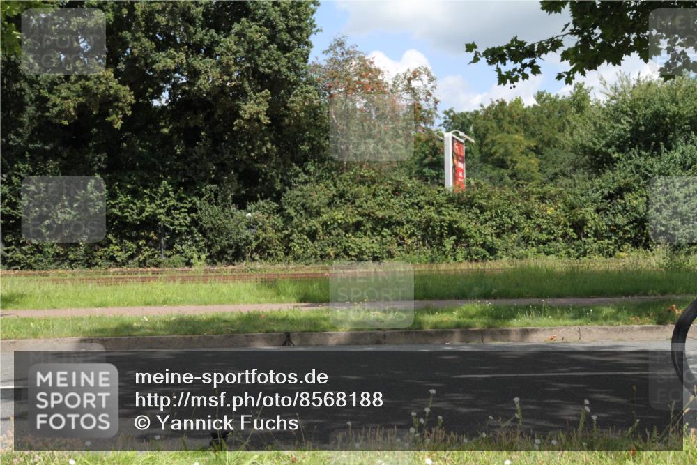 10.08.2025 - GEWOBA Citytriathlon Bremen Yannick Fuchs http://msf.ph/oto/8568188 10.08.2025 12:54:23 Radfahren 580, 582, 618, 707, 740, 750, 789, 826 meine-sportfotos.de