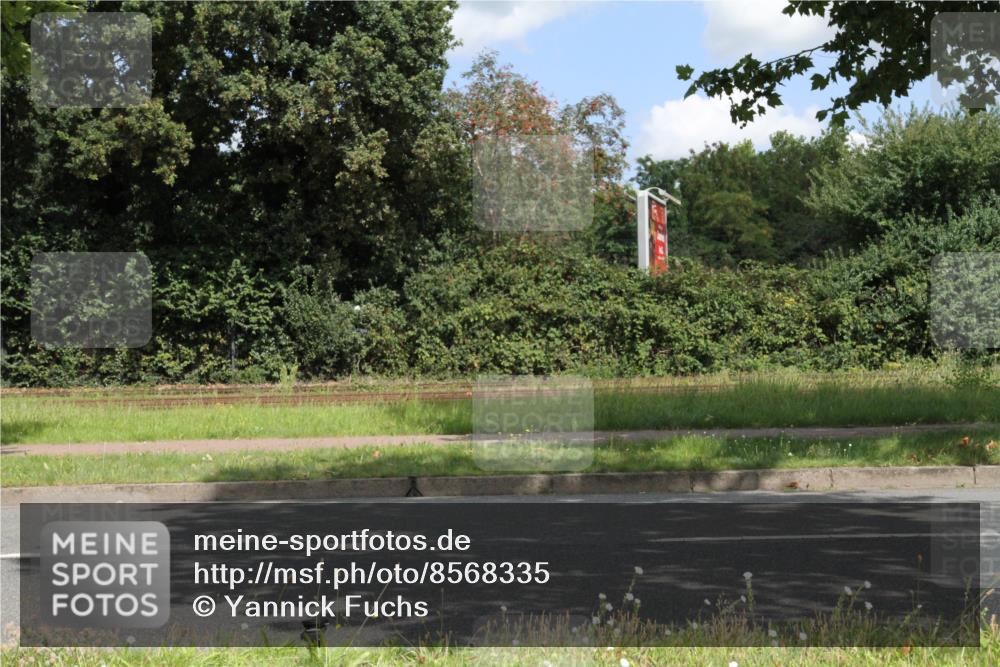 10.08.2025 - GEWOBA Citytriathlon Bremen Yannick Fuchs http://msf.ph/oto/8568335 10.08.2025 12:56:59 Radfahren 559, 597, 672, 723, 730, 755, 815, 830, 879, 913, 1003, 1014 meine-sportfotos.de