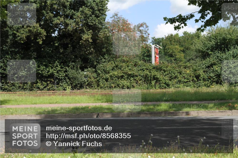 10.08.2025 - GEWOBA Citytriathlon Bremen Yannick Fuchs http://msf.ph/oto/8568355 10.08.2025 12:57:06 Radfahren 559, 672, 723, 730, 755, 758, 830, 849, 879, 913, 940, 969, 1003, 1014 meine-sportfotos.de