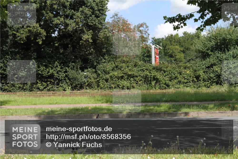 10.08.2025 - GEWOBA Citytriathlon Bremen Yannick Fuchs http://msf.ph/oto/8568356 10.08.2025 12:57:06 Radfahren 559, 672, 723, 730, 755, 758, 830, 849, 879, 913, 940, 969, 1003, 1014 meine-sportfotos.de