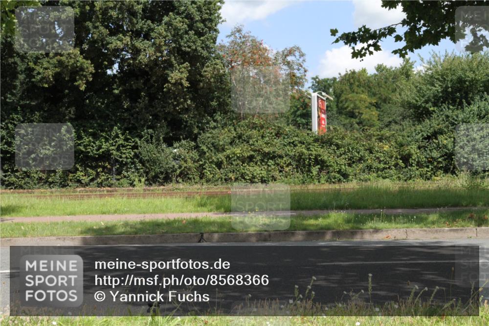 10.08.2025 - GEWOBA Citytriathlon Bremen Yannick Fuchs http://msf.ph/oto/8568366 10.08.2025 12:57:10 Radfahren 559, 572, 672, 723, 730, 758, 830, 849, 879, 913, 940, 969, 1003 meine-sportfotos.de