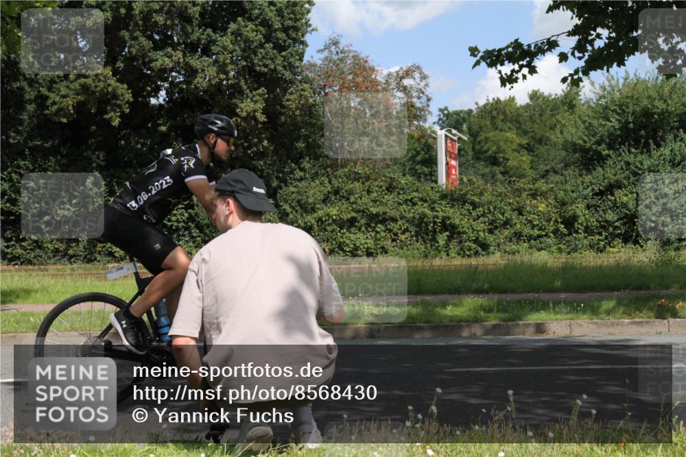 10.08.2025 - GEWOBA Citytriathlon Bremen Yannick Fuchs http://msf.ph/oto/8568430 10.08.2025 12:57:44 Radfahren 650, 660, 690, 825, 853, 869, 1018 meine-sportfotos.de