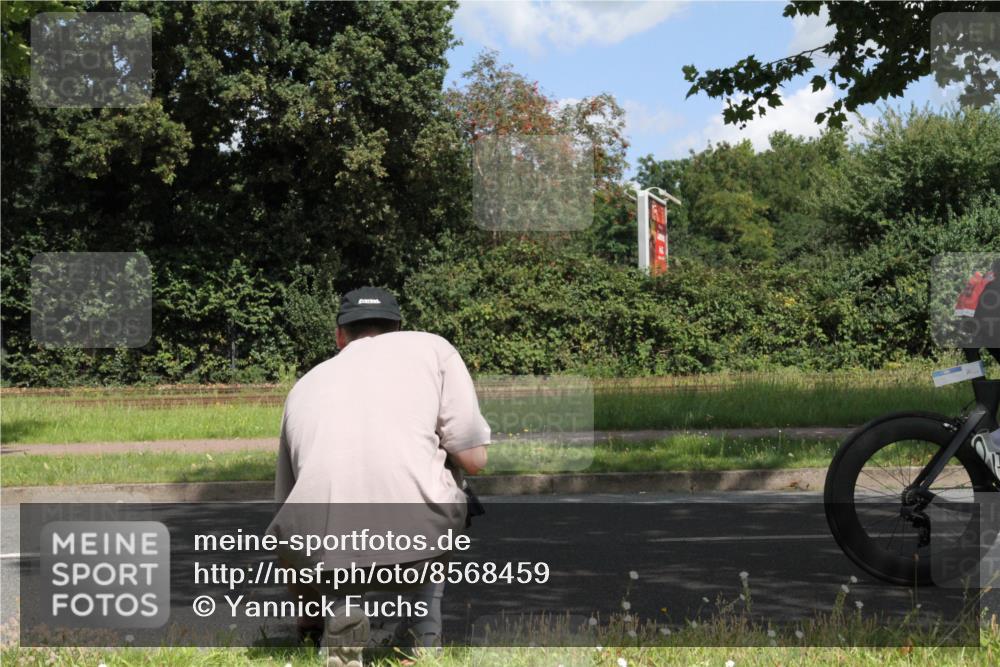 10.08.2025 - GEWOBA Citytriathlon Bremen Yannick Fuchs http://msf.ph/oto/8568459 10.08.2025 12:57:55 Radfahren 650, 660, 671, 825, 853, 869, 920, 1018 meine-sportfotos.de