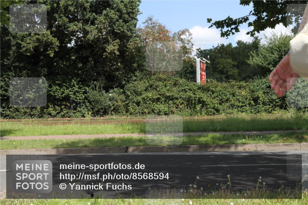 10.08.2025 - GEWOBA Citytriathlon Bremen Yannick Fuchs http://msf.ph/oto/8568594 10.08.2025 13:01:38 Radfahren 608, 663, 703, 716, 754, 800, 816, 819, 828, 851, 923 meine-sportfotos.de