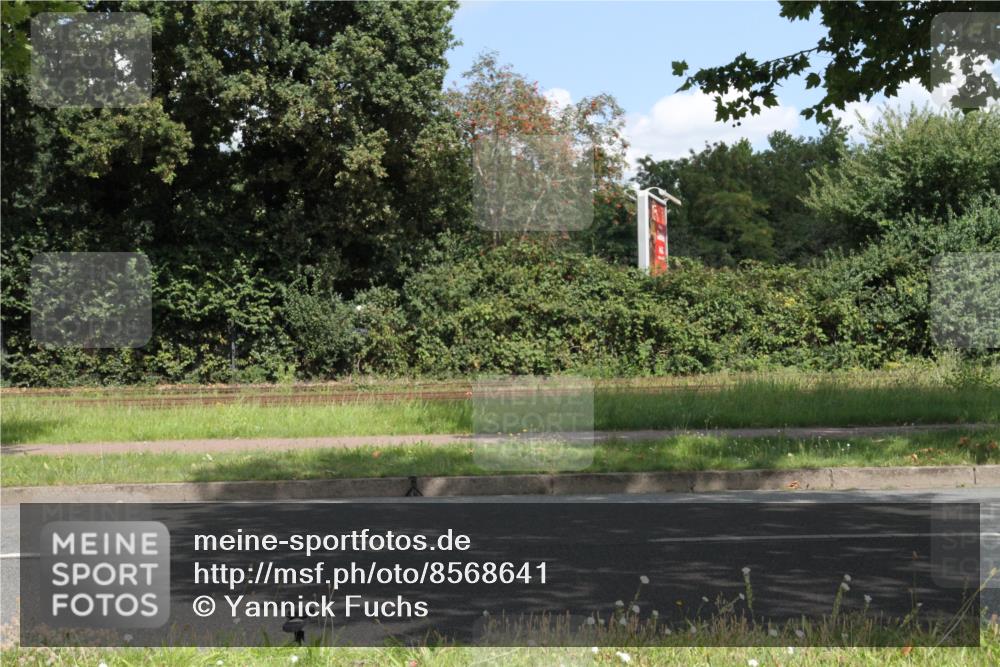 10.08.2025 - GEWOBA Citytriathlon Bremen Yannick Fuchs http://msf.ph/oto/8568641 10.08.2025 13:02:31 Radfahren 607, 647, 661, 712, 771, 955 meine-sportfotos.de