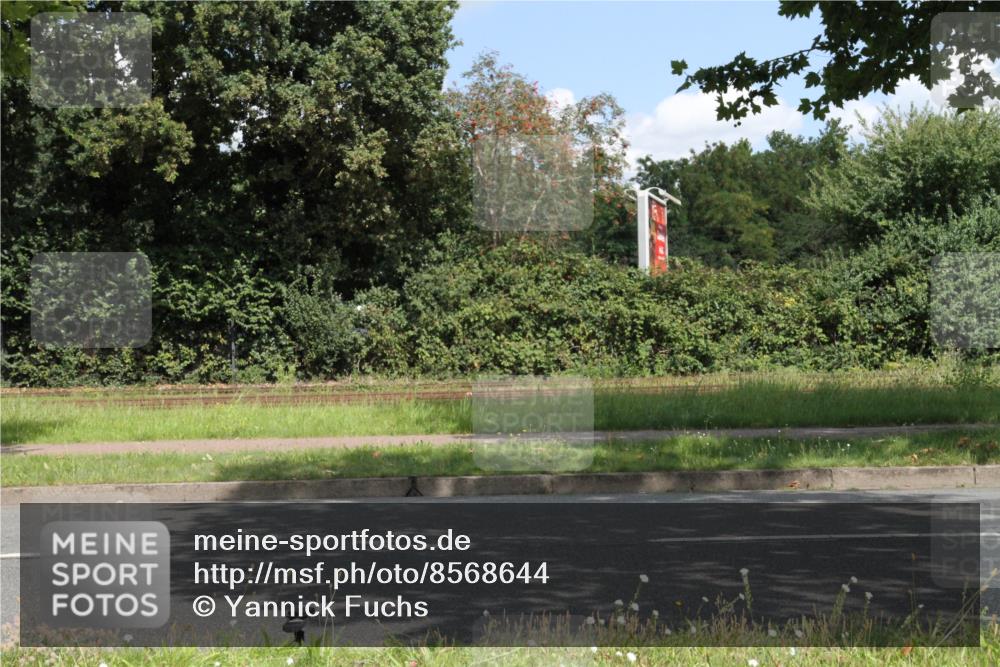 10.08.2025 - GEWOBA Citytriathlon Bremen Yannick Fuchs http://msf.ph/oto/8568644 10.08.2025 13:02:33 Radfahren 607, 647, 661, 712, 771, 955 meine-sportfotos.de
