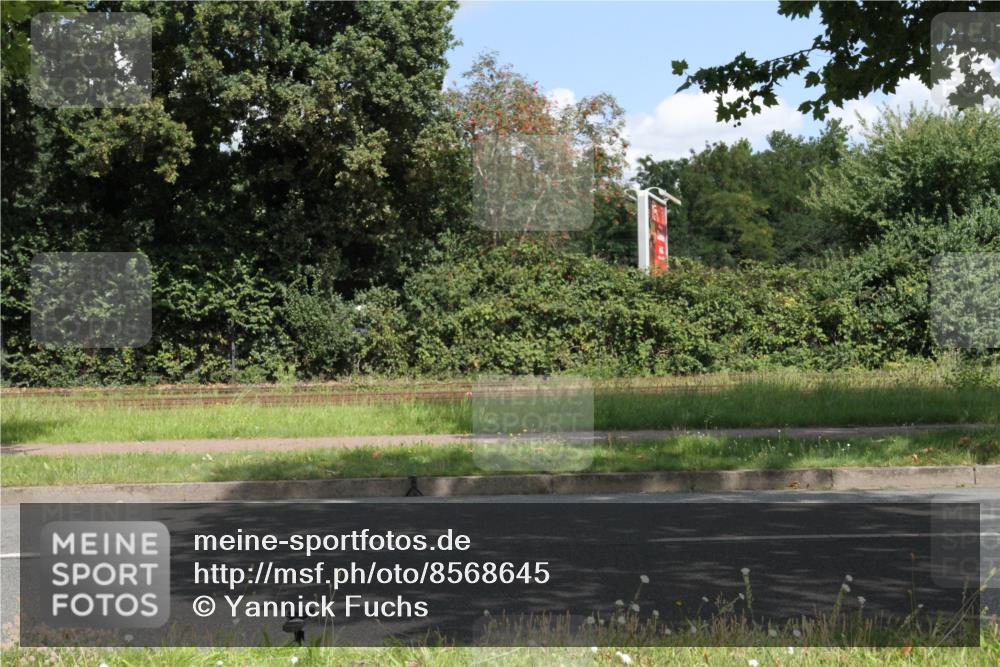 10.08.2025 - GEWOBA Citytriathlon Bremen Yannick Fuchs http://msf.ph/oto/8568645 10.08.2025 13:02:33 Radfahren 607, 647, 661, 712, 771, 955 meine-sportfotos.de