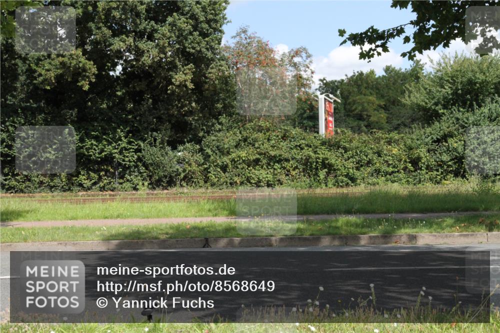 10.08.2025 - GEWOBA Citytriathlon Bremen Yannick Fuchs http://msf.ph/oto/8568649 10.08.2025 13:02:35 Radfahren 607, 647, 661, 712, 771, 911, 955 meine-sportfotos.de