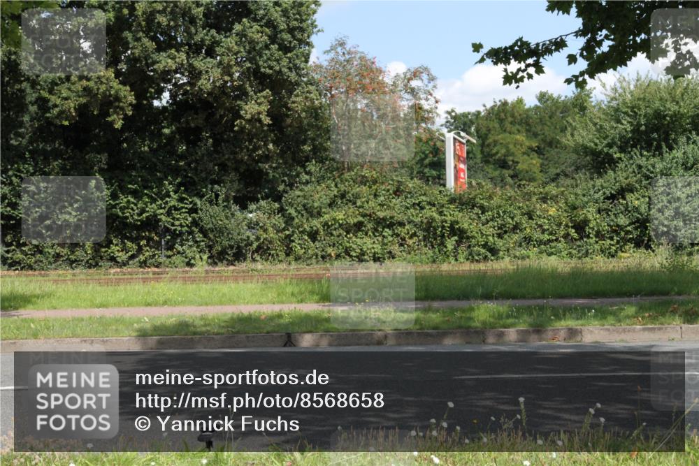 10.08.2025 - GEWOBA Citytriathlon Bremen Yannick Fuchs http://msf.ph/oto/8568658 10.08.2025 13:02:38 Radfahren 607, 647, 661, 712, 911, 955 meine-sportfotos.de