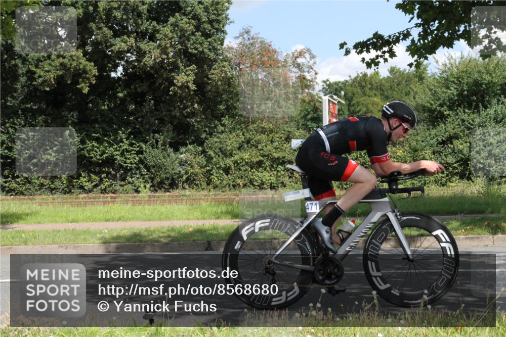 10.08.2025 - GEWOBA Citytriathlon Bremen Yannick Fuchs http://msf.ph/oto/8568680 10.08.2025 13:02:55 Radfahren 661, 668, 693, 911, 945, 1020 meine-sportfotos.de
