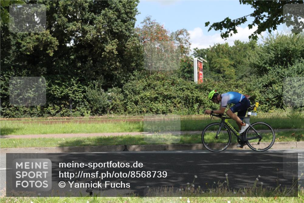 10.08.2025 - GEWOBA Citytriathlon Bremen Yannick Fuchs http://msf.ph/oto/8568739 10.08.2025 13:03:36 Radfahren 753, 812, 823, 925 meine-sportfotos.de