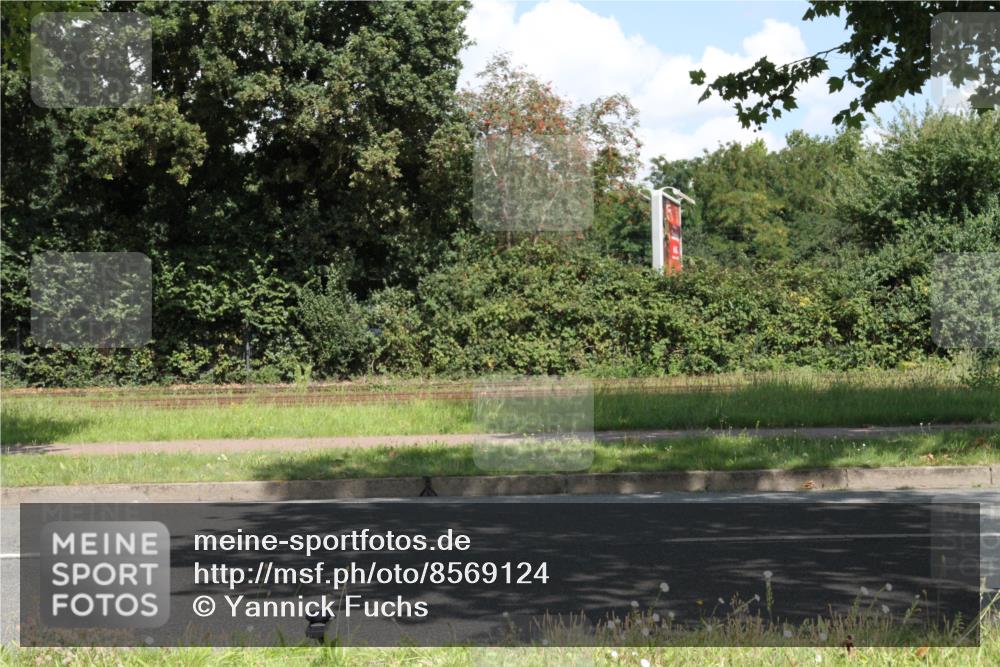 10.08.2025 - GEWOBA Citytriathlon Bremen Yannick Fuchs http://msf.ph/oto/8569124 10.08.2025 13:08:38 Radfahren 551, 552, 692, 702, 768, 824, 836, 855, 859, 912, 968, 980, 1016 meine-sportfotos.de