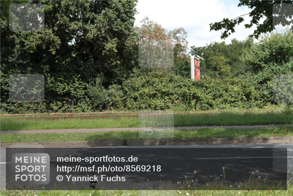 10.08.2025 - GEWOBA Citytriathlon Bremen Yannick Fuchs http://msf.ph/oto/8569218 10.08.2025 13:12:14 Radfahren  meine-sportfotos.de