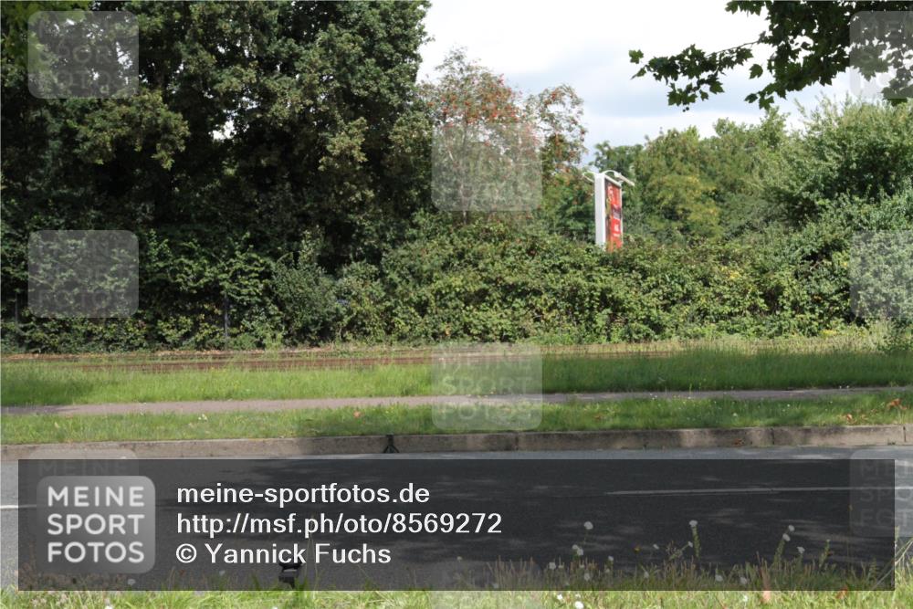 10.08.2025 - GEWOBA Citytriathlon Bremen Yannick Fuchs http://msf.ph/oto/8569272 10.08.2025 13:14:50 Radfahren 772, 877 meine-sportfotos.de