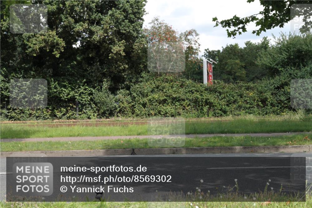 10.08.2025 - GEWOBA Citytriathlon Bremen Yannick Fuchs http://msf.ph/oto/8569302 10.08.2025 13:16:14 Radfahren 591, 632, 892 meine-sportfotos.de
