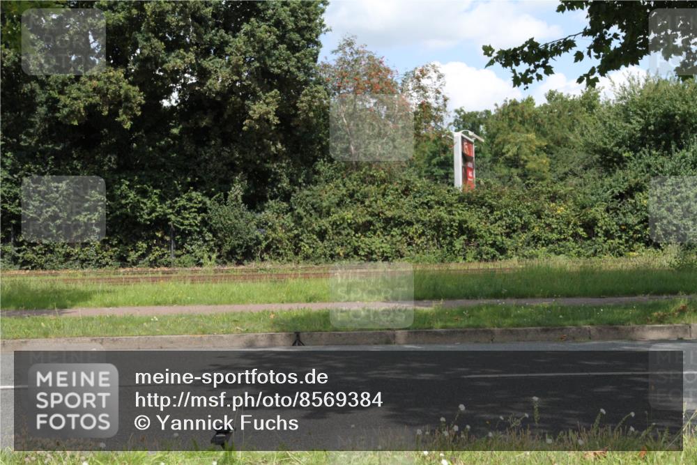 10.08.2025 - GEWOBA Citytriathlon Bremen Yannick Fuchs http://msf.ph/oto/8569384 10.08.2025 13:26:48 Radfahren 809, 962 meine-sportfotos.de