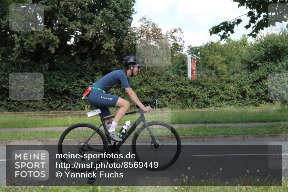 10.08.2025 - GEWOBA Citytriathlon Bremen Yannick Fuchs http://msf.ph/oto/8569449 10.08.2025 13:32:11 Radfahren 935, 1031 meine-sportfotos.de