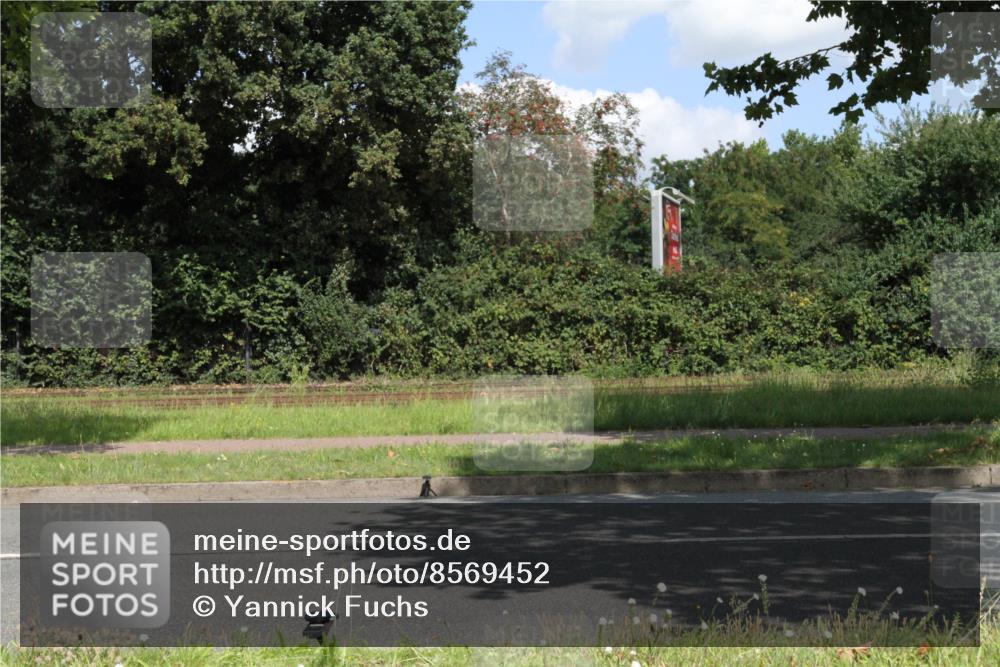 10.08.2025 - GEWOBA Citytriathlon Bremen Yannick Fuchs http://msf.ph/oto/8569452 10.08.2025 13:32:56 Radfahren  meine-sportfotos.de