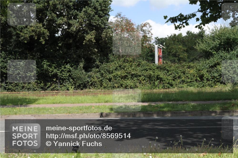 10.08.2025 - GEWOBA Citytriathlon Bremen Yannick Fuchs http://msf.ph/oto/8569514 10.08.2025 13:37:25 Radfahren  meine-sportfotos.de