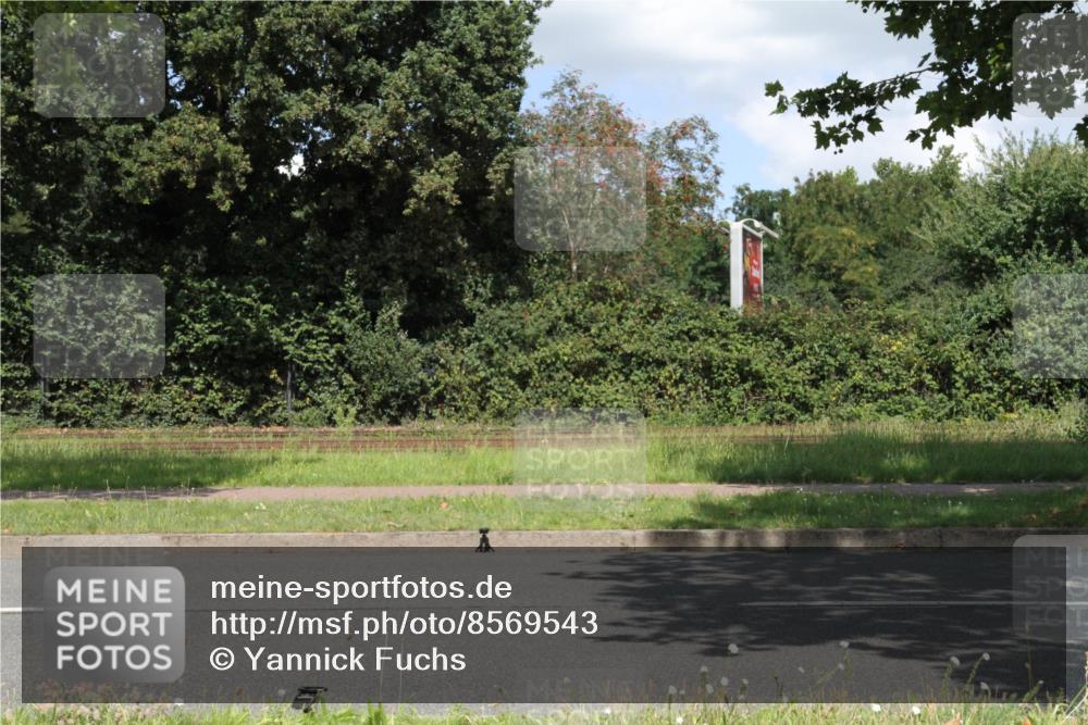 10.08.2025 - GEWOBA Citytriathlon Bremen Yannick Fuchs http://msf.ph/oto/8569543 10.08.2025 14:01:18 Radfahren  meine-sportfotos.de