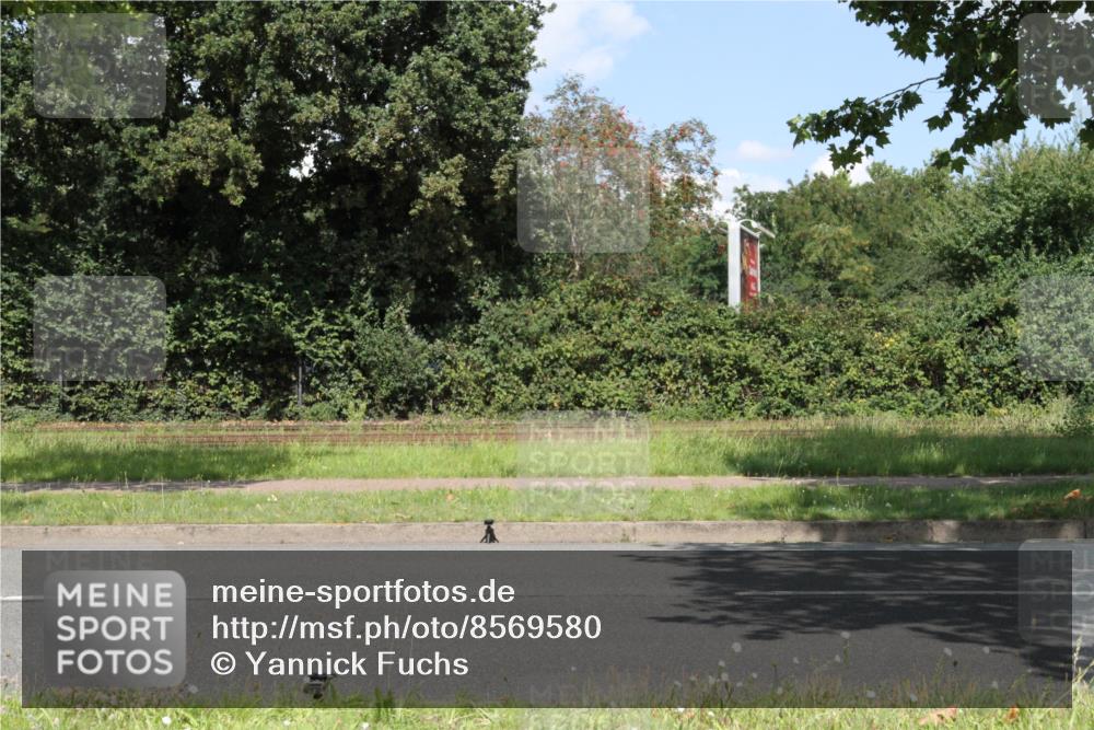 10.08.2025 - GEWOBA Citytriathlon Bremen Yannick Fuchs http://msf.ph/oto/8569580 10.08.2025 14:10:31 Radfahren  meine-sportfotos.de