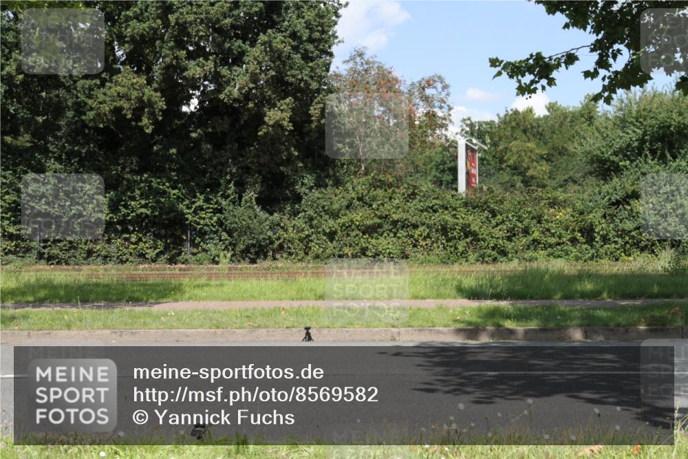 10.08.2025 - GEWOBA Citytriathlon Bremen Yannick Fuchs http://msf.ph/oto/8569582 10.08.2025 14:10:33 Radfahren  meine-sportfotos.de