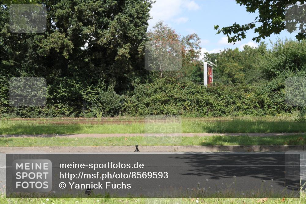 10.08.2025 - GEWOBA Citytriathlon Bremen Yannick Fuchs http://msf.ph/oto/8569593 10.08.2025 14:11:19 Radfahren 161 meine-sportfotos.de