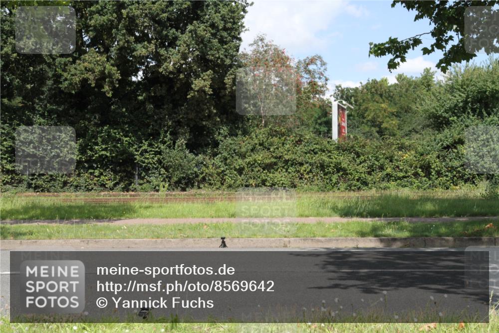 10.08.2025 - GEWOBA Citytriathlon Bremen Yannick Fuchs http://msf.ph/oto/8569642 10.08.2025 14:12:35 Radfahren 10, 33, 66, 117, 155, 171, 178 meine-sportfotos.de