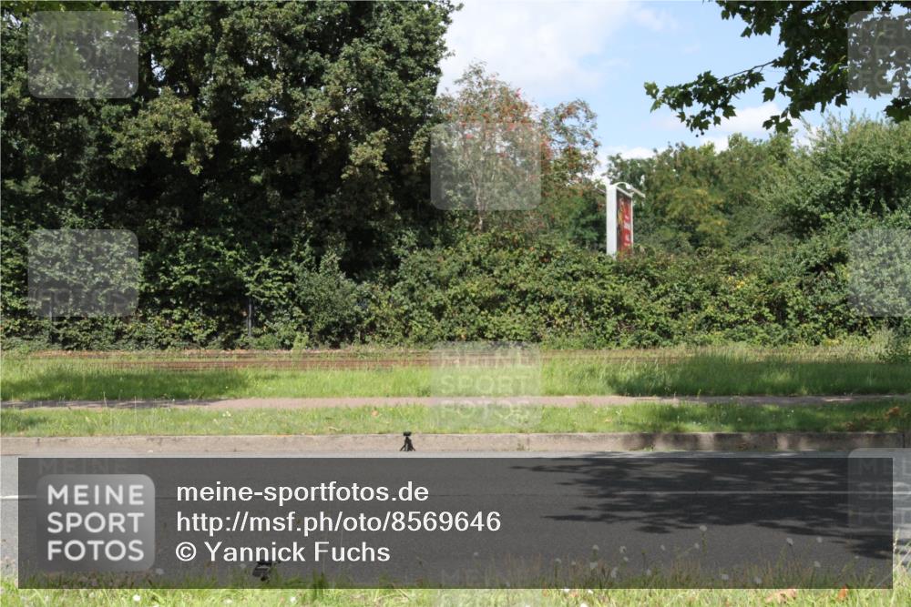 10.08.2025 - GEWOBA Citytriathlon Bremen Yannick Fuchs http://msf.ph/oto/8569646 10.08.2025 14:12:39 Radfahren 33, 66, 117, 155, 171, 178 meine-sportfotos.de