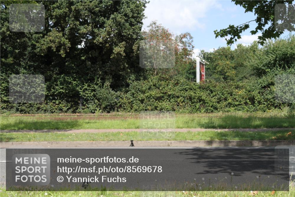 10.08.2025 - GEWOBA Citytriathlon Bremen Yannick Fuchs http://msf.ph/oto/8569678 10.08.2025 14:13:08 Radfahren 8, 95, 107 meine-sportfotos.de
