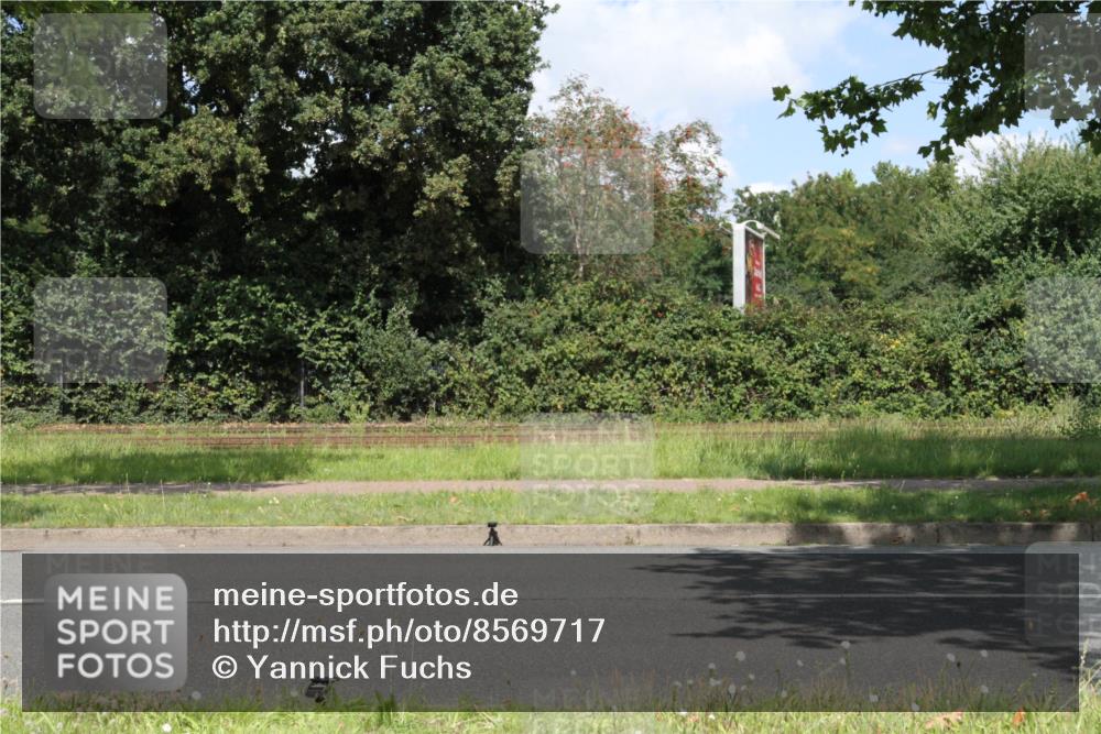 10.08.2025 - GEWOBA Citytriathlon Bremen Yannick Fuchs http://msf.ph/oto/8569717 10.08.2025 14:14:03 Radfahren  meine-sportfotos.de