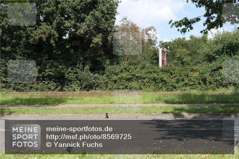 10.08.2025 - GEWOBA Citytriathlon Bremen Yannick Fuchs http://msf.ph/oto/8569725 10.08.2025 14:14:05 Radfahren  meine-sportfotos.de