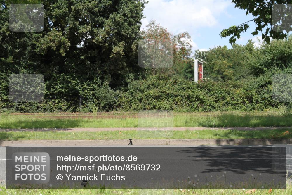 10.08.2025 - GEWOBA Citytriathlon Bremen Yannick Fuchs http://msf.ph/oto/8569732 10.08.2025 14:14:10 Radfahren 122 meine-sportfotos.de