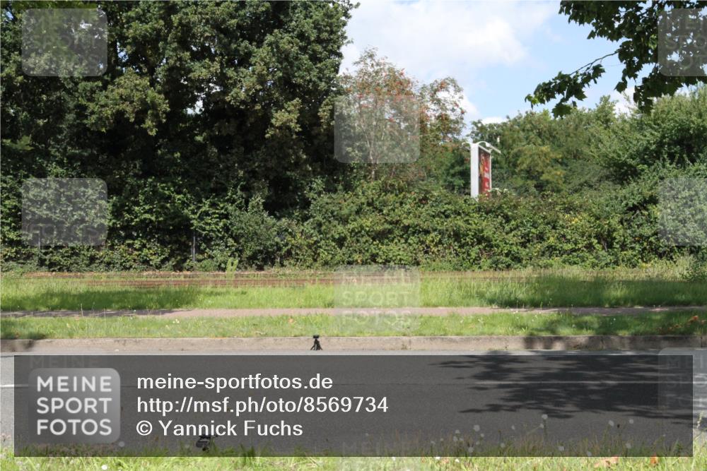 10.08.2025 - GEWOBA Citytriathlon Bremen Yannick Fuchs http://msf.ph/oto/8569734 10.08.2025 14:14:11 Radfahren 122 meine-sportfotos.de
