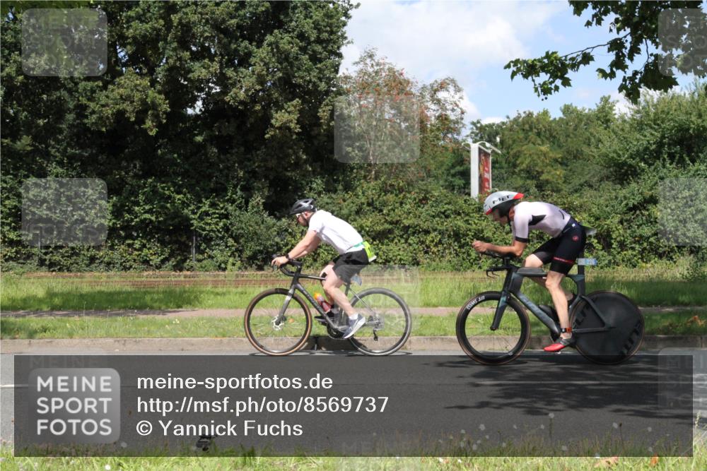 10.08.2025 - GEWOBA Citytriathlon Bremen Yannick Fuchs http://msf.ph/oto/8569737 10.08.2025 14:14:12 Radfahren 122 meine-sportfotos.de