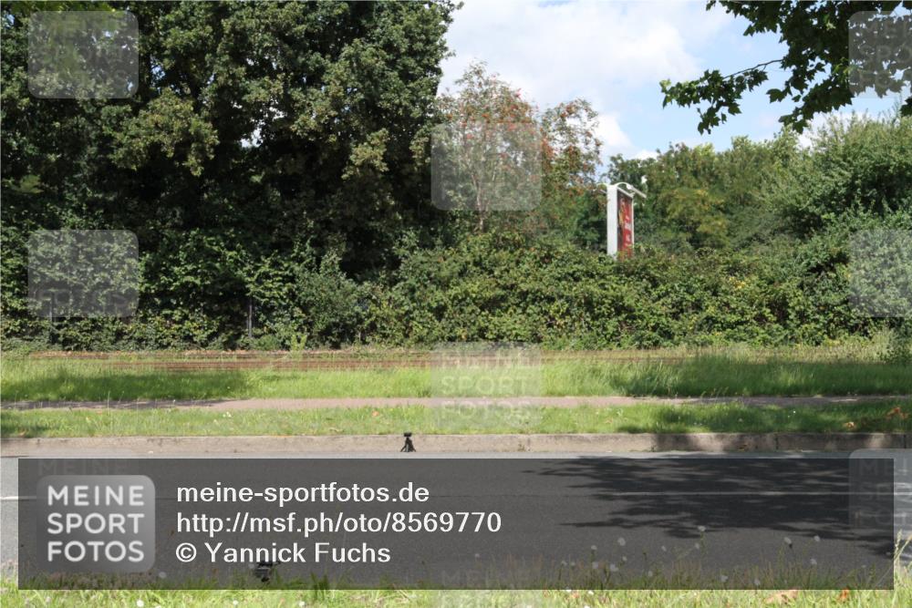 10.08.2025 - GEWOBA Citytriathlon Bremen Yannick Fuchs http://msf.ph/oto/8569770 10.08.2025 14:14:30 Radfahren 77, 93, 105, 122, 143 meine-sportfotos.de