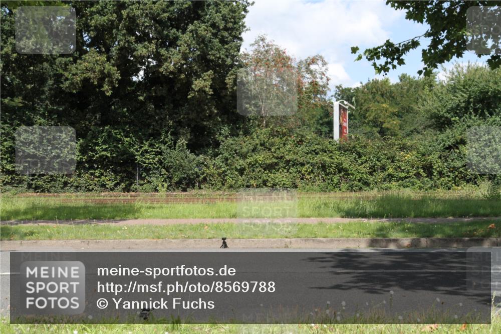 10.08.2025 - GEWOBA Citytriathlon Bremen Yannick Fuchs http://msf.ph/oto/8569788 10.08.2025 14:14:40 Radfahren 68, 77, 93, 96, 105, 113, 143 meine-sportfotos.de