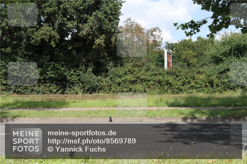 10.08.2025 - GEWOBA Citytriathlon Bremen Yannick Fuchs http://msf.ph/oto/8569789 10.08.2025 14:14:40 Radfahren 68, 77, 93, 96, 105, 113, 143 meine-sportfotos.de