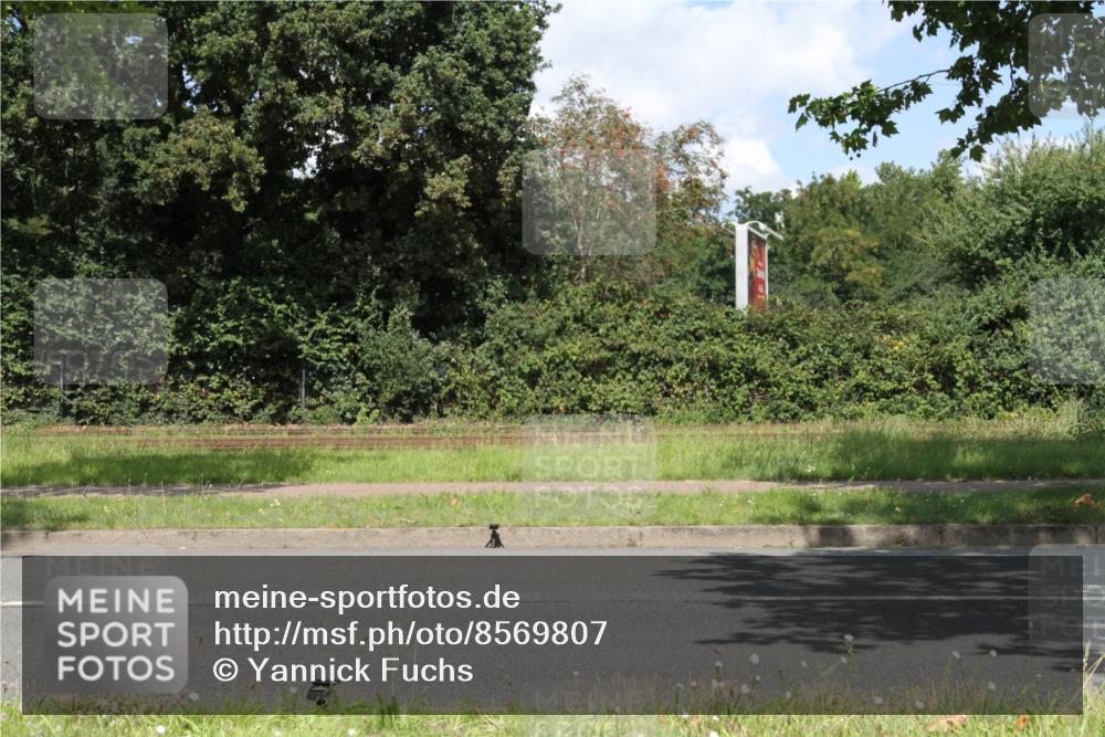 10.08.2025 - GEWOBA Citytriathlon Bremen Yannick Fuchs http://msf.ph/oto/8569807 10.08.2025 14:14:50 Radfahren 37, 68, 82, 96, 105, 113, 143, 226 meine-sportfotos.de