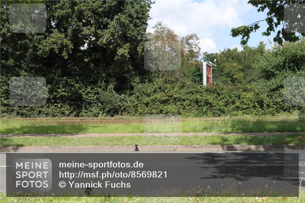 10.08.2025 - GEWOBA Citytriathlon Bremen Yannick Fuchs http://msf.ph/oto/8569821 10.08.2025 14:14:56 Radfahren 37, 68, 82, 96, 113, 133, 146, 151, 226 meine-sportfotos.de