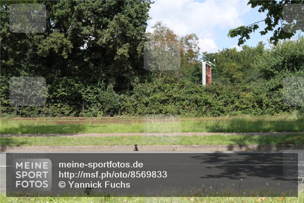 10.08.2025 - GEWOBA Citytriathlon Bremen Yannick Fuchs http://msf.ph/oto/8569833 10.08.2025 14:15:00 Radfahren 15, 37, 68, 82, 96, 108, 133, 146, 151, 226 meine-sportfotos.de