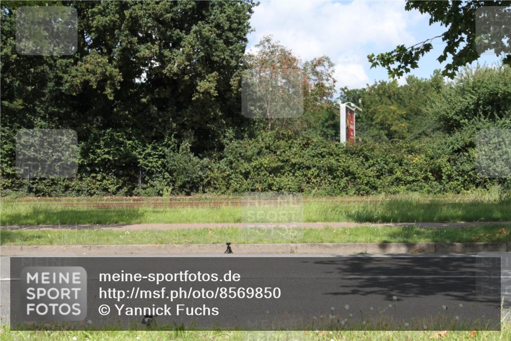 10.08.2025 - GEWOBA Citytriathlon Bremen Yannick Fuchs http://msf.ph/oto/8569850 10.08.2025 14:15:09 Radfahren 15, 45, 55, 76, 82, 88, 108, 133, 146, 151, 226 meine-sportfotos.de