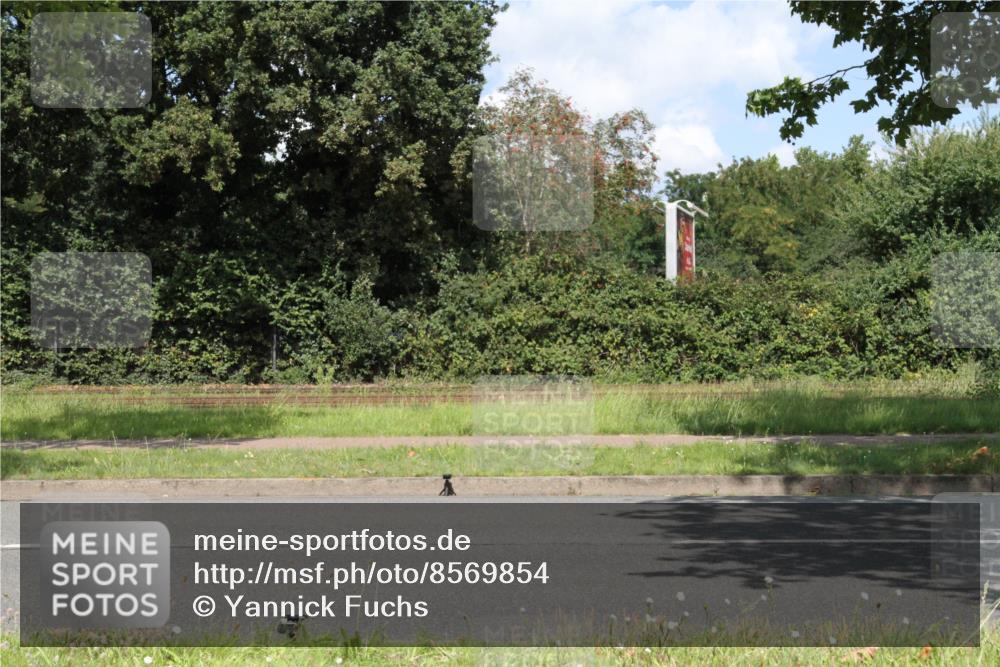 10.08.2025 - GEWOBA Citytriathlon Bremen Yannick Fuchs http://msf.ph/oto/8569854 10.08.2025 14:15:10 Radfahren 15, 45, 55, 76, 88, 108, 133, 146, 151, 226 meine-sportfotos.de