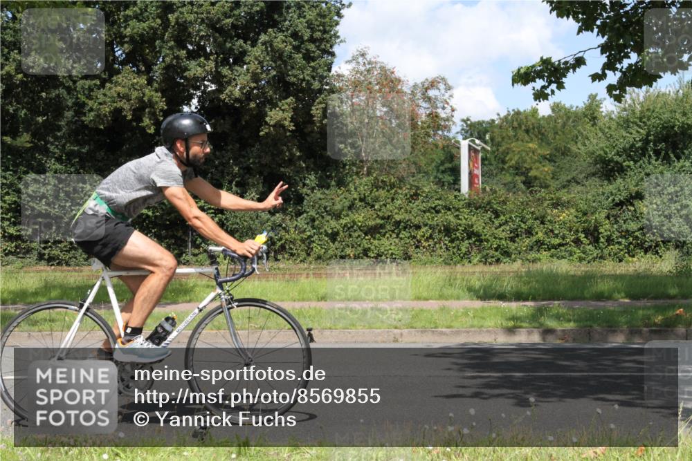 10.08.2025 - GEWOBA Citytriathlon Bremen Yannick Fuchs http://msf.ph/oto/8569855 10.08.2025 14:15:10 Radfahren 15, 45, 55, 76, 88, 108, 133, 146, 151, 226 meine-sportfotos.de