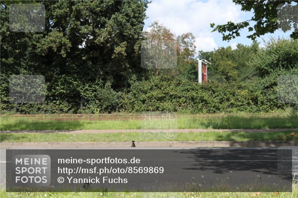 10.08.2025 - GEWOBA Citytriathlon Bremen Yannick Fuchs http://msf.ph/oto/8569869 10.08.2025 14:15:16 Radfahren 15, 45, 54, 55, 76, 88, 97, 108, 133, 146, 151 meine-sportfotos.de
