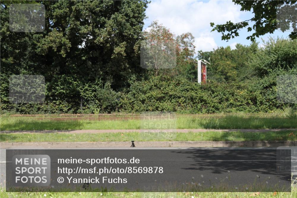 10.08.2025 - GEWOBA Citytriathlon Bremen Yannick Fuchs http://msf.ph/oto/8569878 10.08.2025 14:15:19 Radfahren 15, 45, 54, 55, 76, 88, 97, 108, 123, 133, 146 meine-sportfotos.de