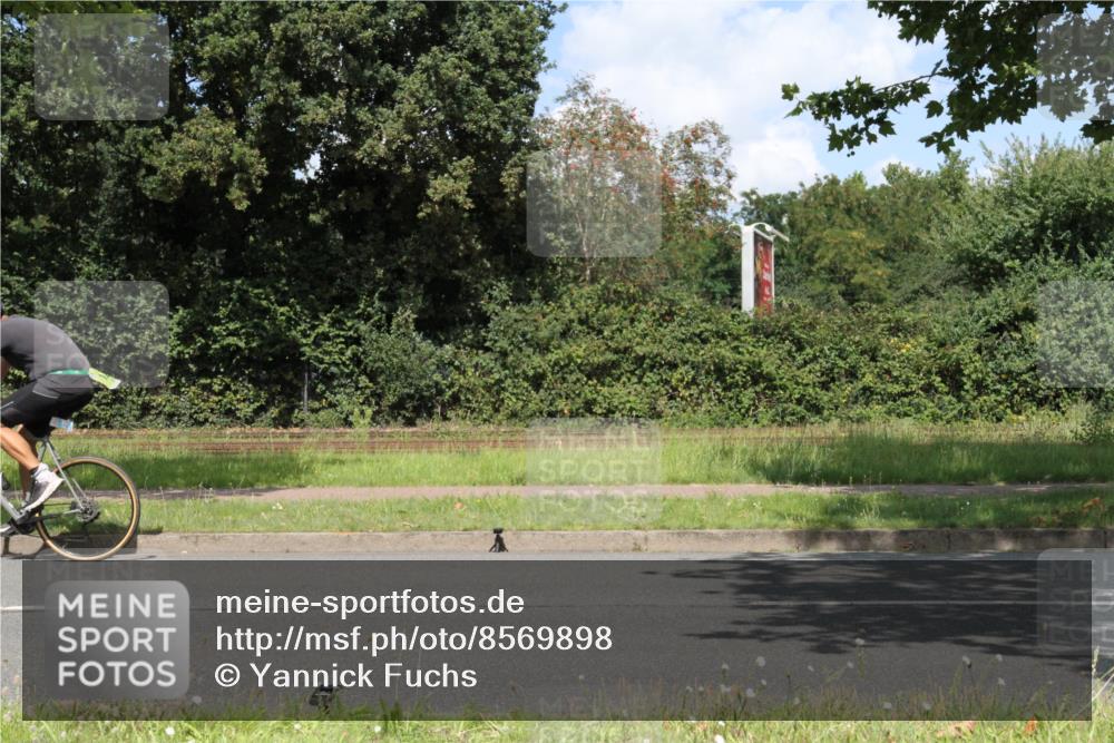 10.08.2025 - GEWOBA Citytriathlon Bremen Yannick Fuchs http://msf.ph/oto/8569898 10.08.2025 14:15:31 Radfahren 45, 54, 55, 72, 97, 118, 123, 187 meine-sportfotos.de